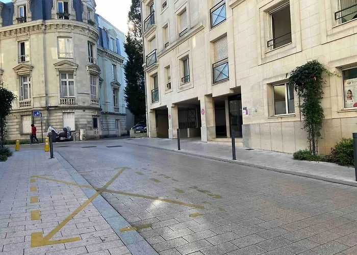 Casa Fluo アパート